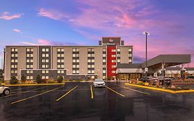 Best Western Plus Toronto North York Hotel & Suites